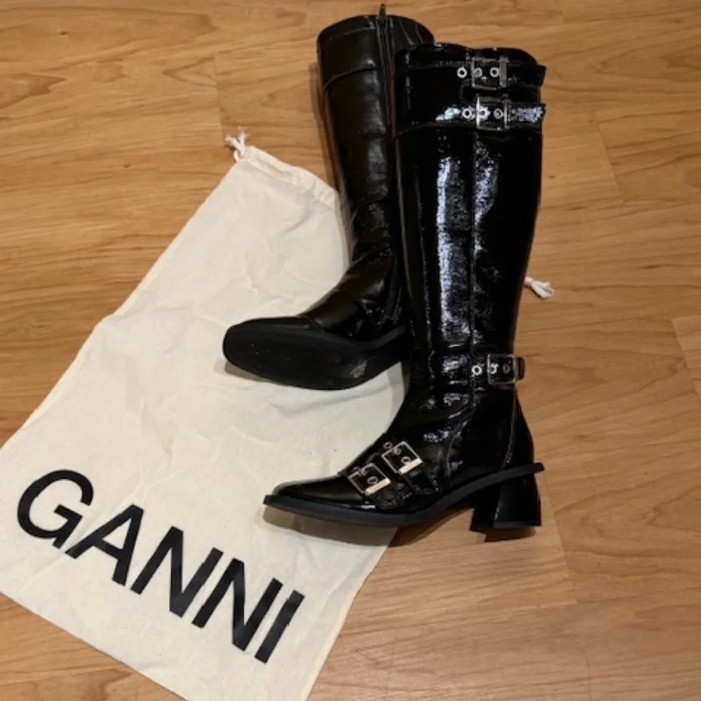 Ganni Black Patent Leather Knee-High Buckle Boots - Picture 8 of 15